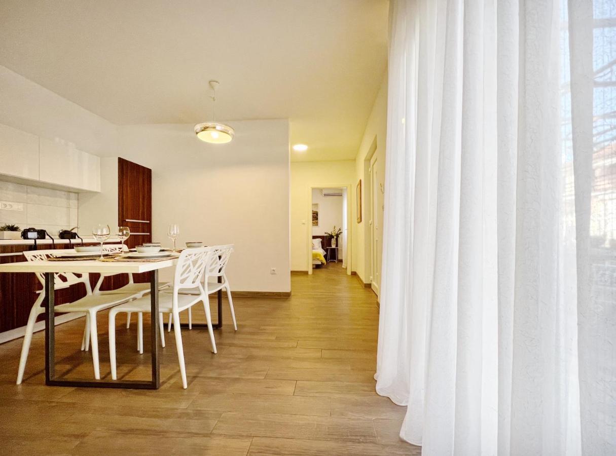 Apartments Teodora Maria Novigrad Istria 외부 사진