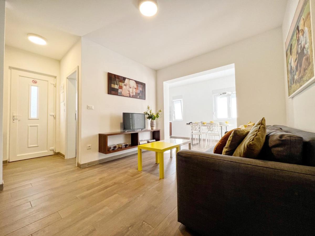 Apartments Teodora Maria Novigrad Istria 외부 사진